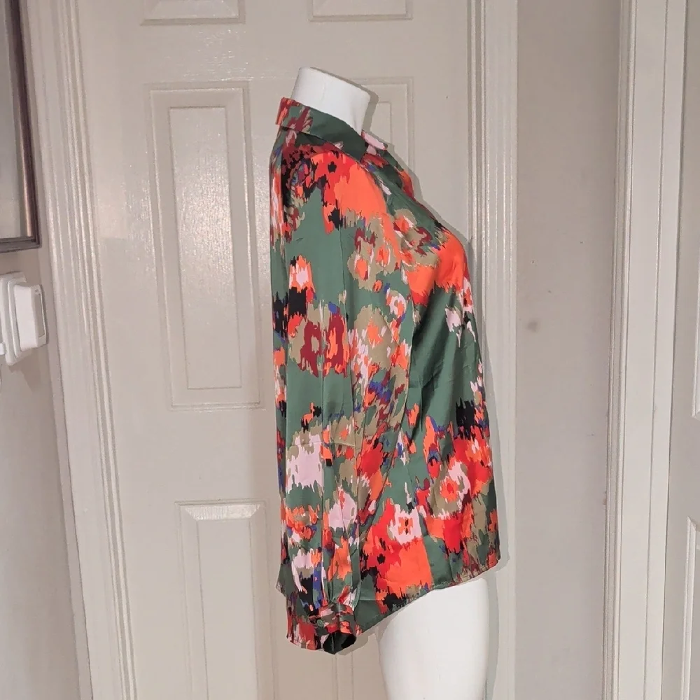 Vibrant Abstract Women's Blouse XL - Picture 6 of 8